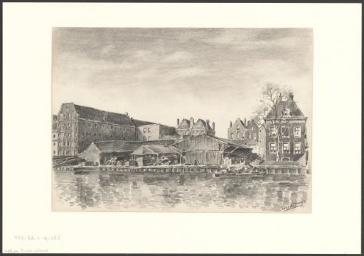 View of the Realengracht and the shipyard De Drie Haringen near the Vierwindendwarsstraat