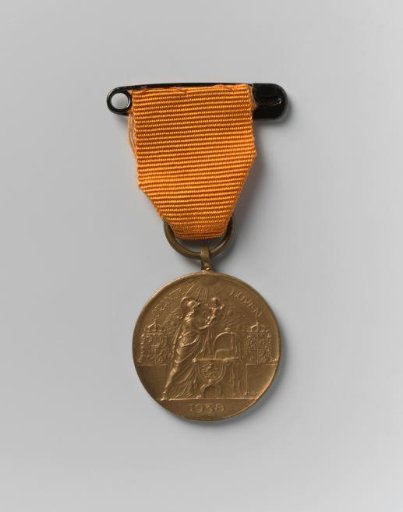 Commemorative medal for the birth of Princess Beatrix 1938