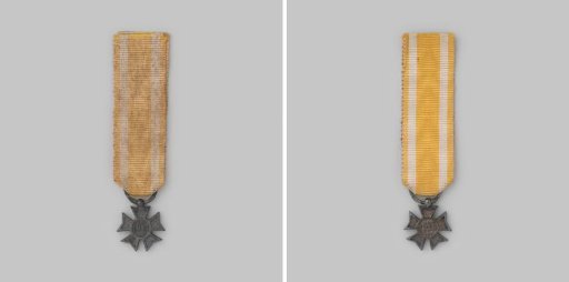 Silver Cross, decoration for military operations in 1813-1815, awarded to R.J. Solkamans, corporal of the National Guard during the siege of Naarden in 1813