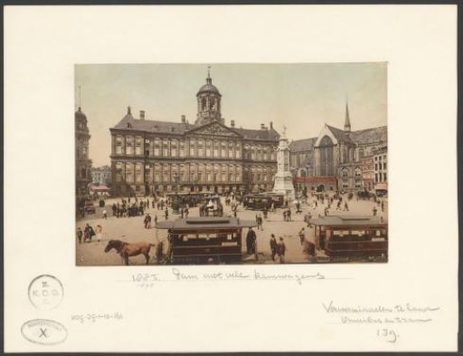 Horse trams on the Dam