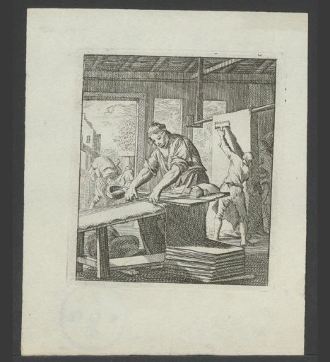 Cloth dresser