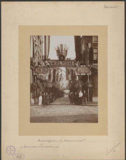Decorations of the Schoutenstraat during the Ridderhofspelen