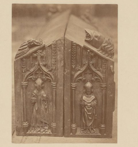 Panel with woodcarving