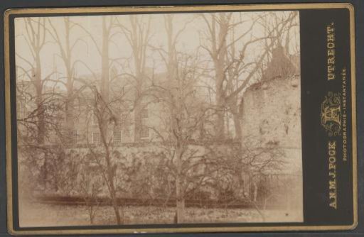 View of Kasteel IJsselstein seen from the garden