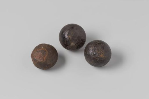 Bullets from the wreck of the East Indiaman Hollandia