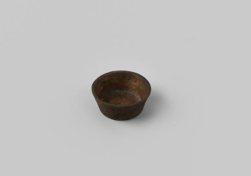 Cup from the wreck of the East Indiaman Princesse Maria