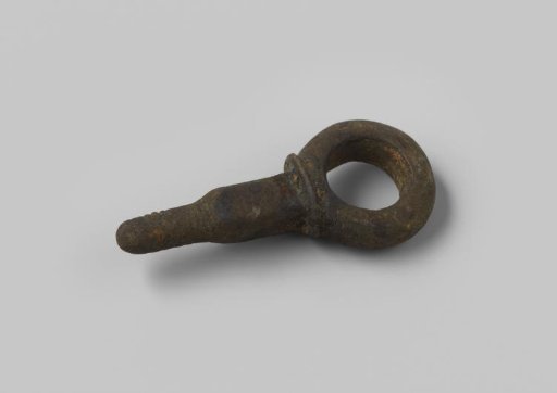 Burgundy wine bottle from the wreck of the East Indiaman Meresteijn