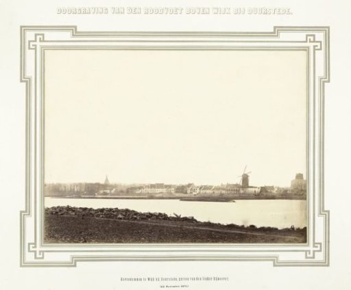 Harbour moles at Wijk bij Duurstede, seen from the left bank of the Rhine