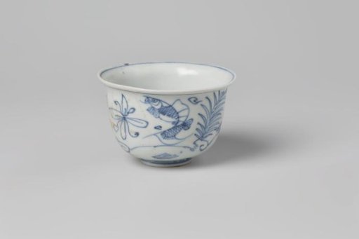 Tea coming from the VOC ship 'Witte Leeuw'
