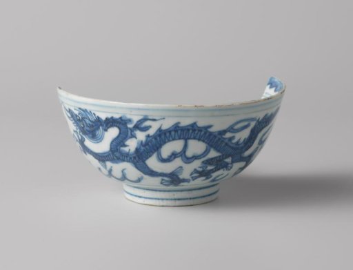 Fragment of a Bowl from VOC Ship 'The White Lion'