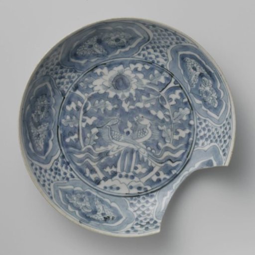 Plate from the VOC ship 'Witte Leeuw'