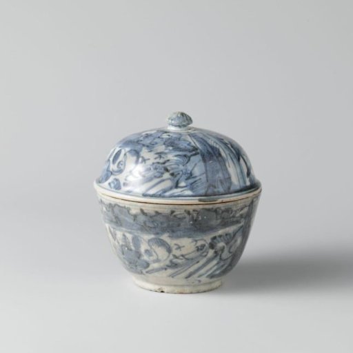 Covered bowl from the VOC ship the 'Witte Leeuw'