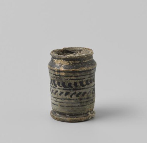 Ointment pot from the VOC ship 'Witte Leeuw'
