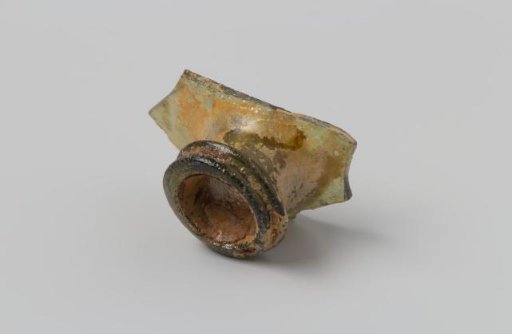 Fragment of a chest bottle from the VOC ship 'Witte Leeuw'