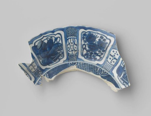 Plate fragment from the VOC ship 'Witte Leeuw'