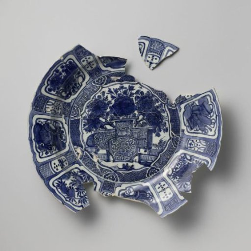 Fragment and Shard of a Lamp Dish from the VOC Ship 'Witte Leeuw'