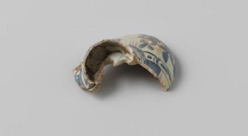 Fragment of a wine jug from the VOC ship 'Witte Leeuw'