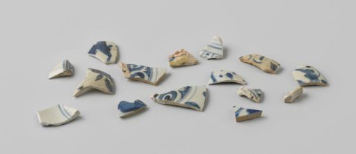 Fragments of wine jugs from the VOC ship 'Witte Leeuw'