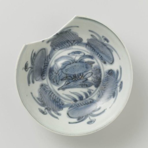 Bowl from the V.O.C. ship the 'Witte Leeuw'