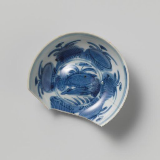 Fragment of a dish from the VOC ship 'Witte Leeuw'