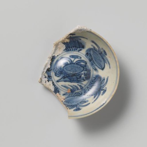 Fragment of a plate from the VOC ship 'Witte Leeuw'