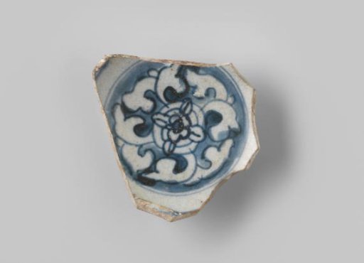 Fragment of a Bowl from the VOC Ship 'The White Lion'