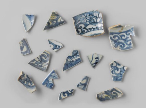 Fragments of Porcelain from the VOC Ship 'The White Lion'