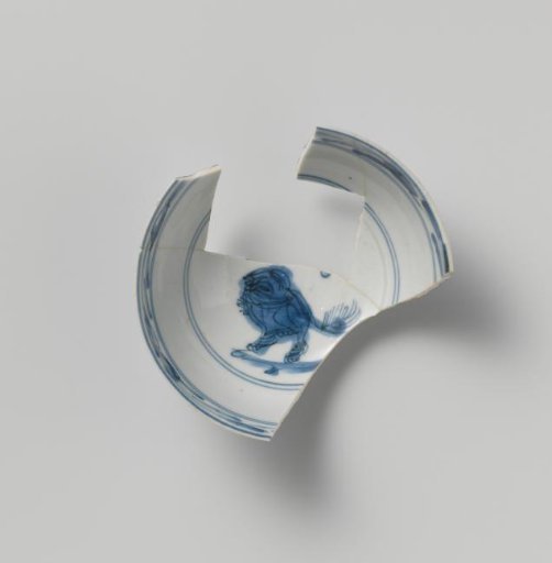 Fragment of a bowl from the VOC ship 'De Witte Leeuw'