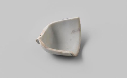 Fragment of a Wine Bowl from the VOC Ship 'Witte Leeuw'