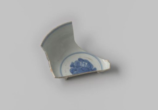 Bowl from the VOC ship 'Witte Leeuw'