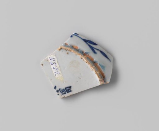 Fragment of a Plate from the VOC Ship 'Witte Leeuw'