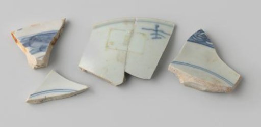 Sherds of bowls from the VOC ship 'Witte Leeuw'