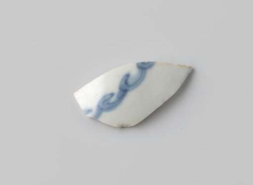 Shard of a bowl from the VOC ship 'Witte Leeuw'