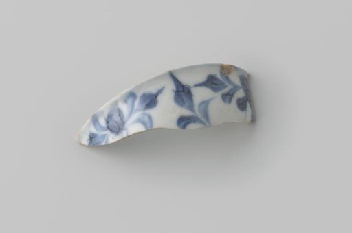 Shard of a bowl from the VOC ship 'Witte Leeuw'