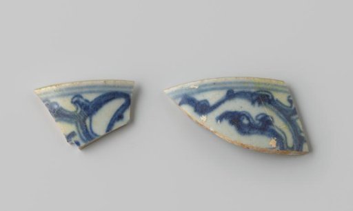 Fragments of a Bowl from the VOC Ship 'Witte Leeuw'
