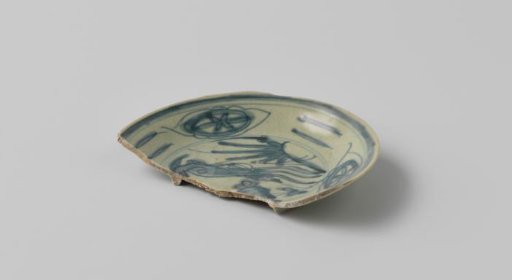 Fragment of a plate from VOC ship 'The White Lion'