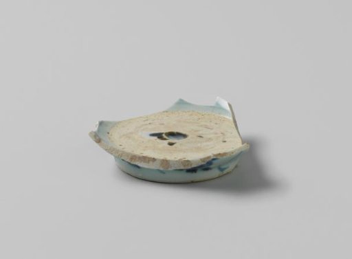 Fragment of a bowl from the VOC ship the 'White Lion'