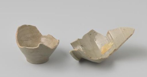 Shards of Porcelain from the VOC Ship 'Witte Leeuw'