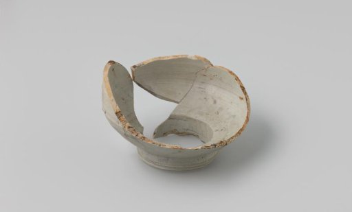 Porcelain from the VOC Ship 'Witte Leeuw'