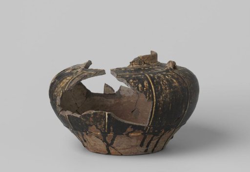 Martaban jar from VOC ship the 'Witte Leeuw'