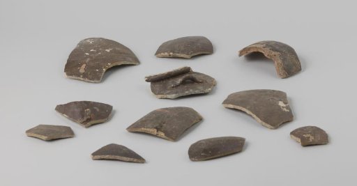 Fragments of Martavan Vases from the VOC Ship 'Witte Leeuw'