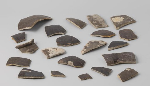 Fragments of Martavan Vases from the VOC Ship 'Witte Leeuw'