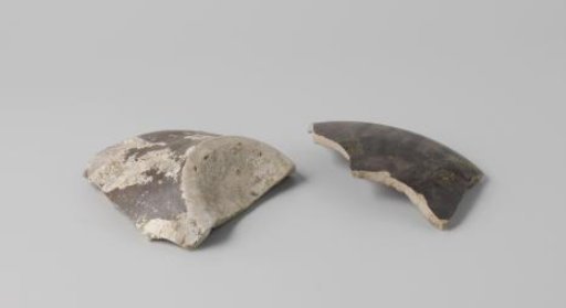 Fragments of Martavan Vases from the VOC Ship 'Witte Leeuw'
