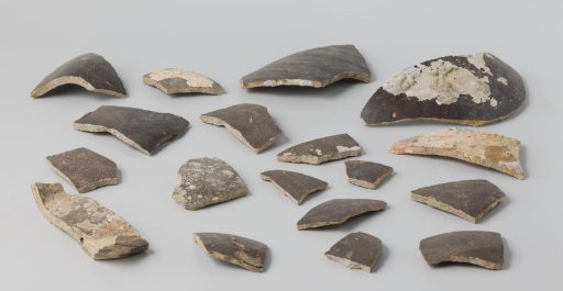 Fragments of Martavan Vases from the VOC Ship 'Witte Leeuw'