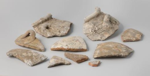 Fragments of Martavan Vases from the VOC Ship 'Witte Leeuw'