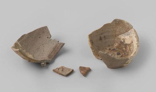 Fragments from the VOC ship 'Witte Leeuw'
