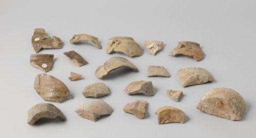 Fragments of martavan jars from the VOC ship 'Witte Leeuw'