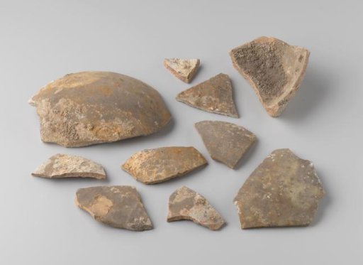 Fragments of martaban jars from VOC ship the 'Witte Leeuw'