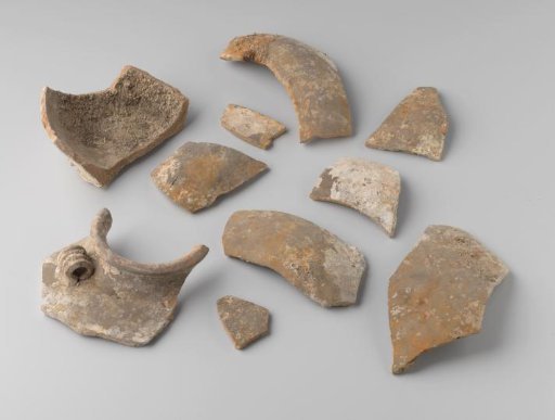 Fragments of Martavan Vases from the VOC Ship 'Witte Leeuw'