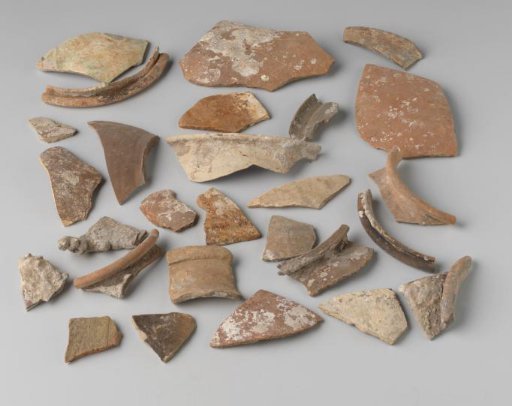 Shards of Earthenware and Stoneware from VOC Ship 'The White Lion'